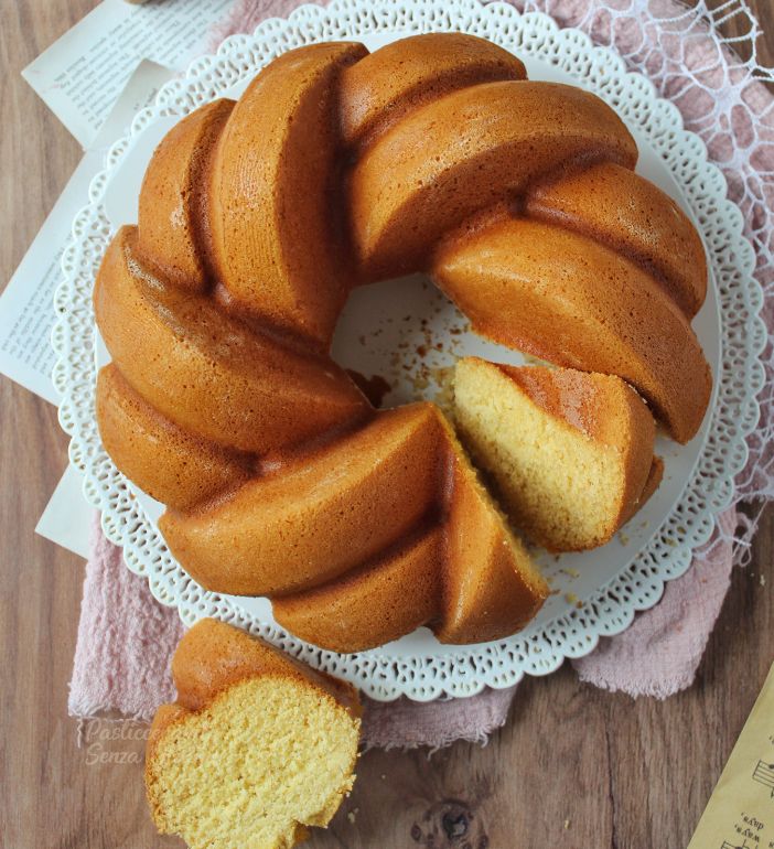 Torta al latte caldo senza glutine